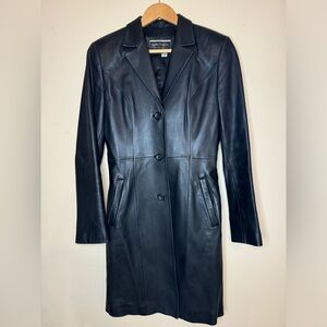 Sleek Black Leather Women's Jacket